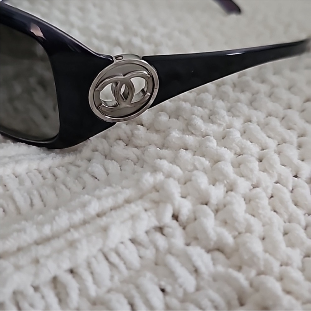 Chanel Sunglasses - Picture 13 of 13